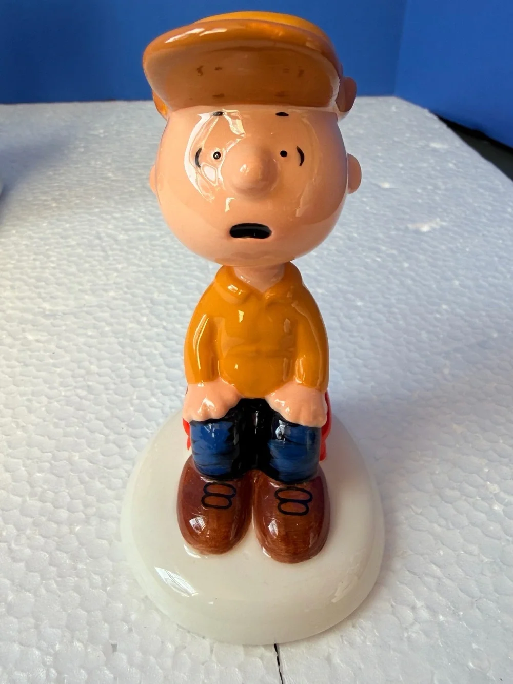 Department 56 Peanuts “Lucy is in” Lighted Booth with Charlie Brown